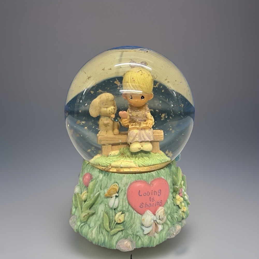 Precious Moments Enesco Puppy Love Musical Snow Globe Loving Is Sharing 2000